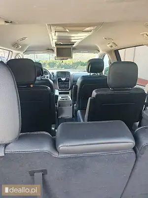 Chrysler Town 2015 - Zdjęcie 5 - DEALLO.PL