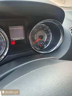 Chrysler Town 2015 - Zdjęcie 4 - DEALLO.PL