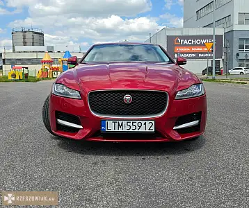 Jaguar xf 2.0 benzyna 250 km (2018) – niski przebieg - Zdjęcie 2 - KRAKOWIACZEK.EU