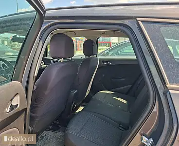 [eLicytacje] I licytacja - Opel Astra Sports Tourer Kombi 2013 - Zdjęcie 4 - WARSZAWIAK.EU