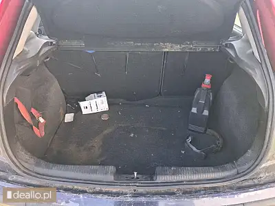 [elicytacje]  - ford focus 5d 1.6b 100km 2004 246.700km - Zdjęcie 10 - WARSZAWIAK.EU