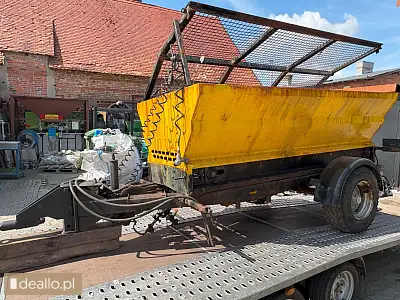 [eLicytacje]  - Przyczepa ciężarowa PRONAR T130 - posypywarka - DEALLO.PL
