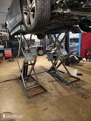 [eLicytacje] I licytacja - Podnośnik hydrauliczny najazdowy plus panel sterujący NORTECPRO, PN3000A - DEALLO.PL