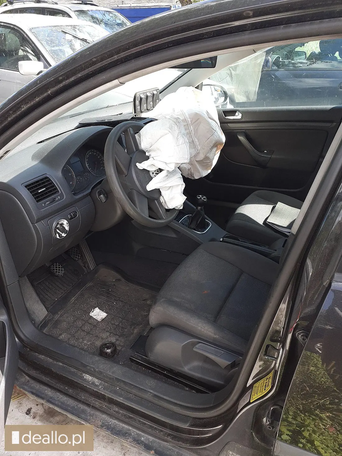 Samochód osobowy Volkswagen Golf, rok 2004, pojemność 1.9 TDI, diesel - II licytacja - [eLicytacje - Zdjęcie 5 - WARSZAWIAK.EU