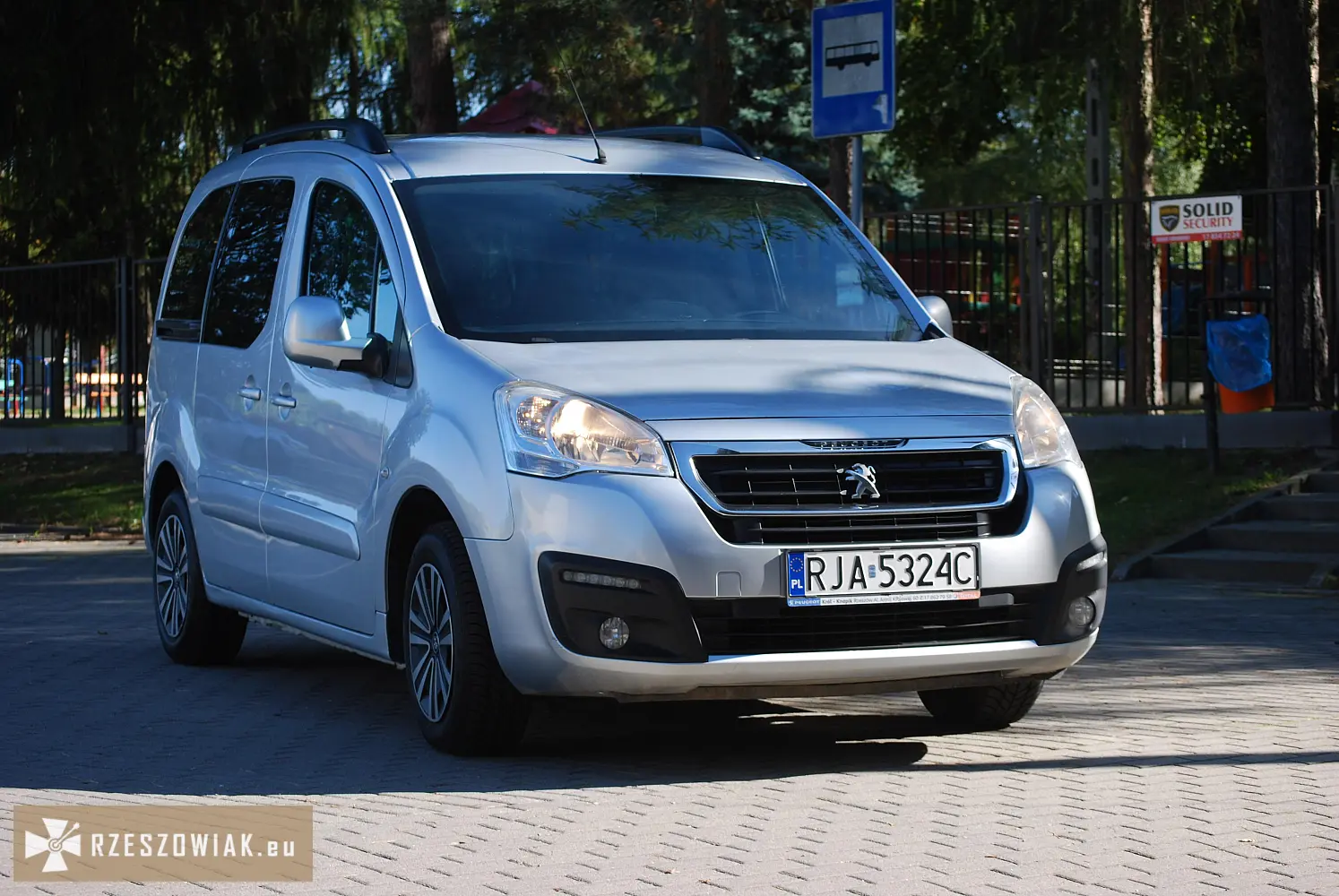 Peugeot partner ii fl 1.6 bluehdi (99 km) | salon polska | i właściciel | 2 przesuwne drzwi | fv 23% - Zdjęcie 3 - WARSZAWIAK.EU