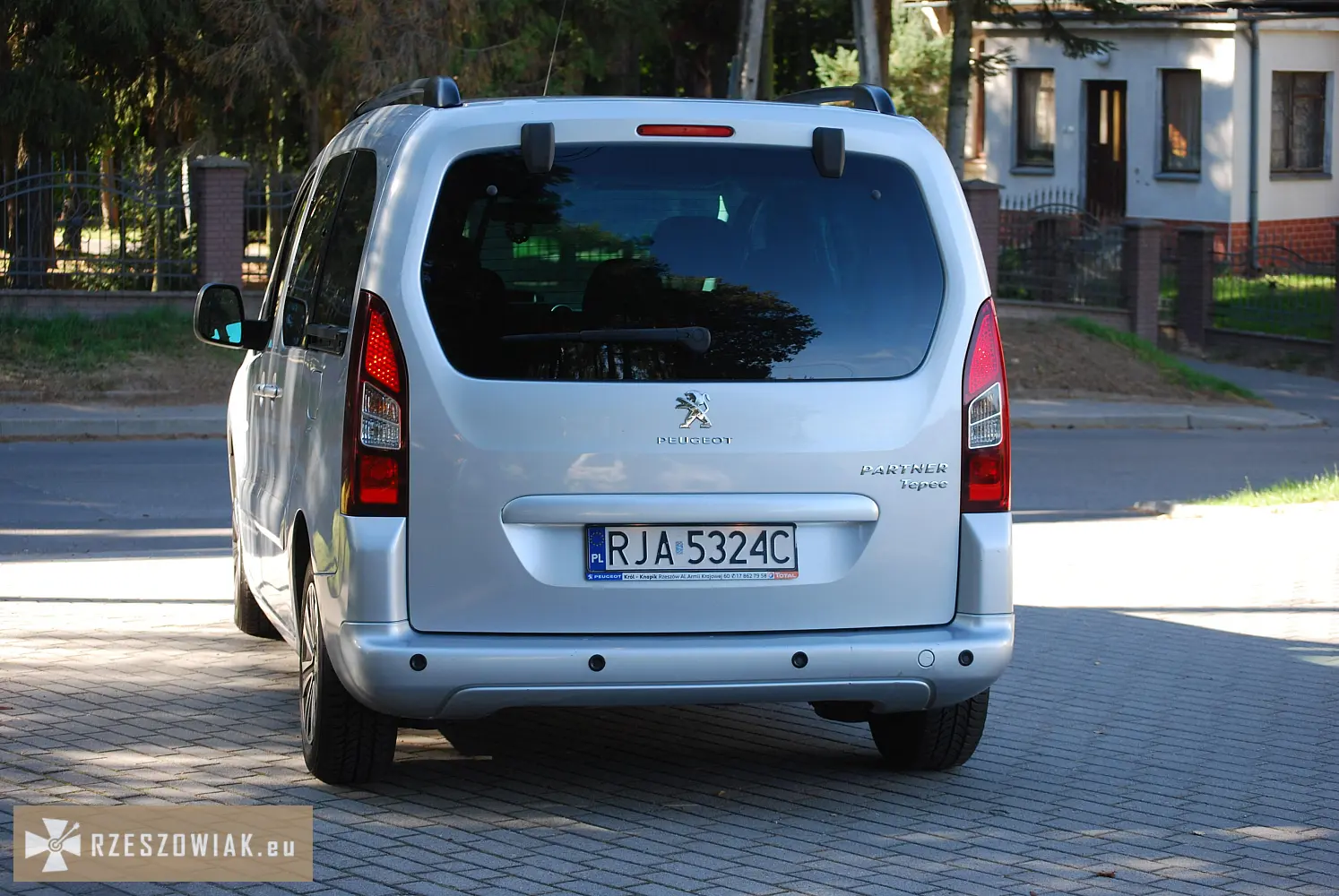 Peugeot partner ii fl 1.6 bluehdi (99 km) | salon polska | i właściciel | 2 przesuwne drzwi | fv 23% - Zdjęcie 9 - WARSZAWIAK.EU
