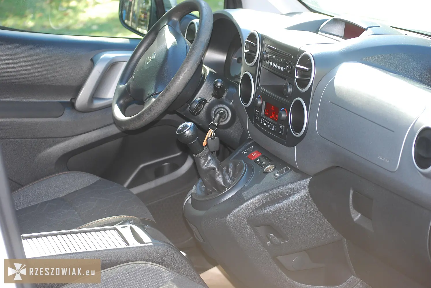 Peugeot partner ii fl 1.6 bluehdi (99 km) | salon polska | i właściciel | 2 przesuwne drzwi | fv 23% - Zdjęcie 10 - WARSZAWIAK.EU
