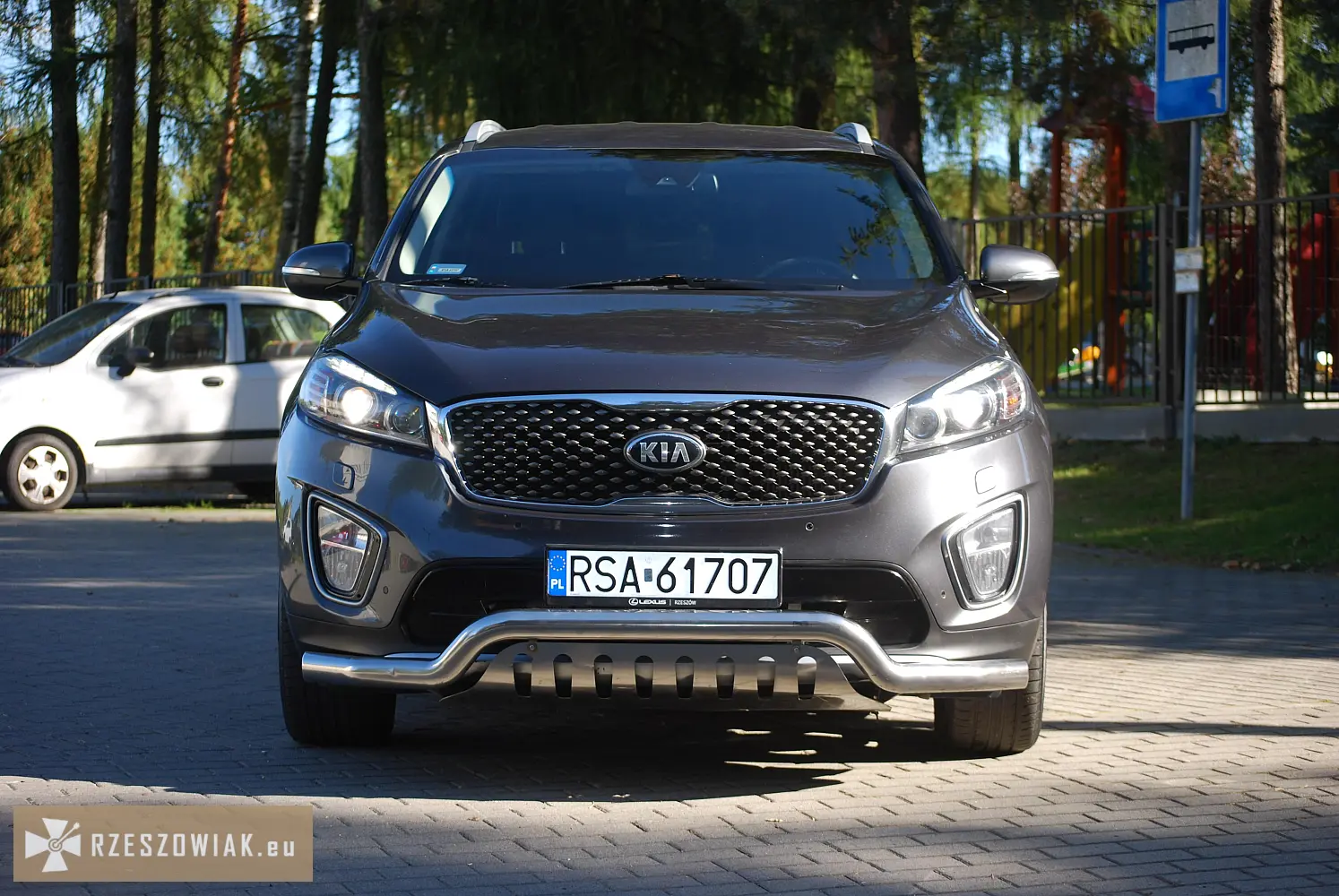 Kia sorento 2.0 crdi (185 km) awd auto | salon polska | max wersja 7 miejsc | serwis aso - Zdjęcie 3 - WARSZAWIAK.EU