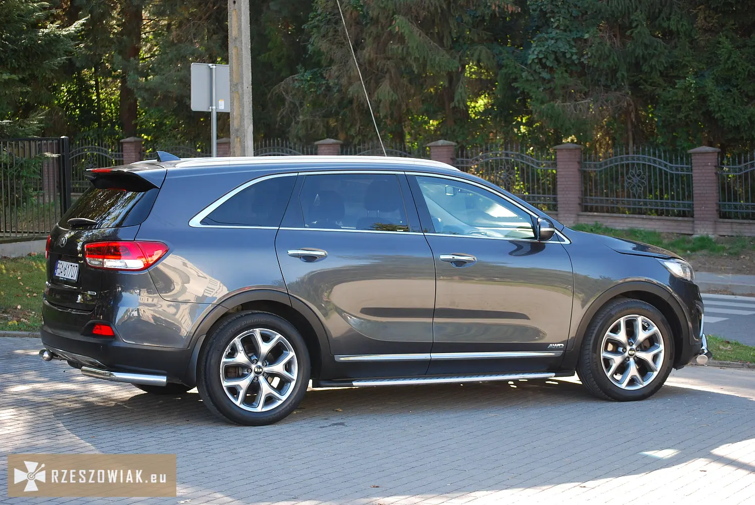 Kia sorento 2.0 crdi (185 km) awd auto | salon polska | max wersja 7 miejsc | serwis aso - Zdjęcie 7 - WARSZAWIAK.EU