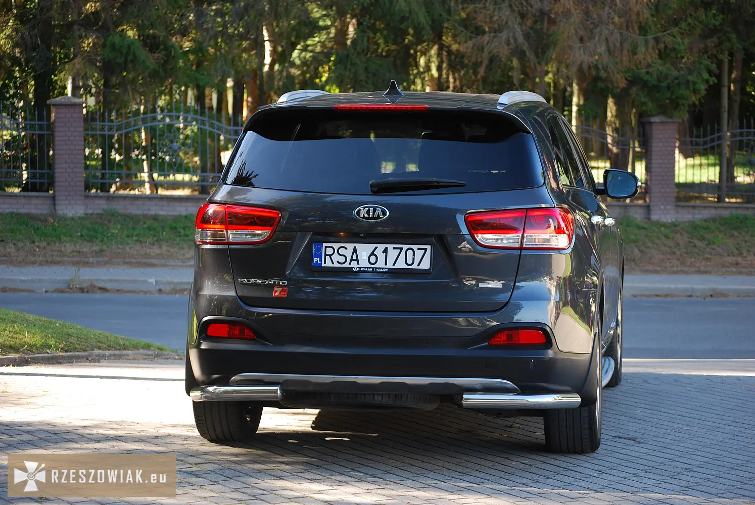 Kia sorento 2.0 crdi (185 km) awd auto | salon polska | max wersja 7 miejsc | serwis aso - Zdjęcie 10 - WARSZAWIAK.EU