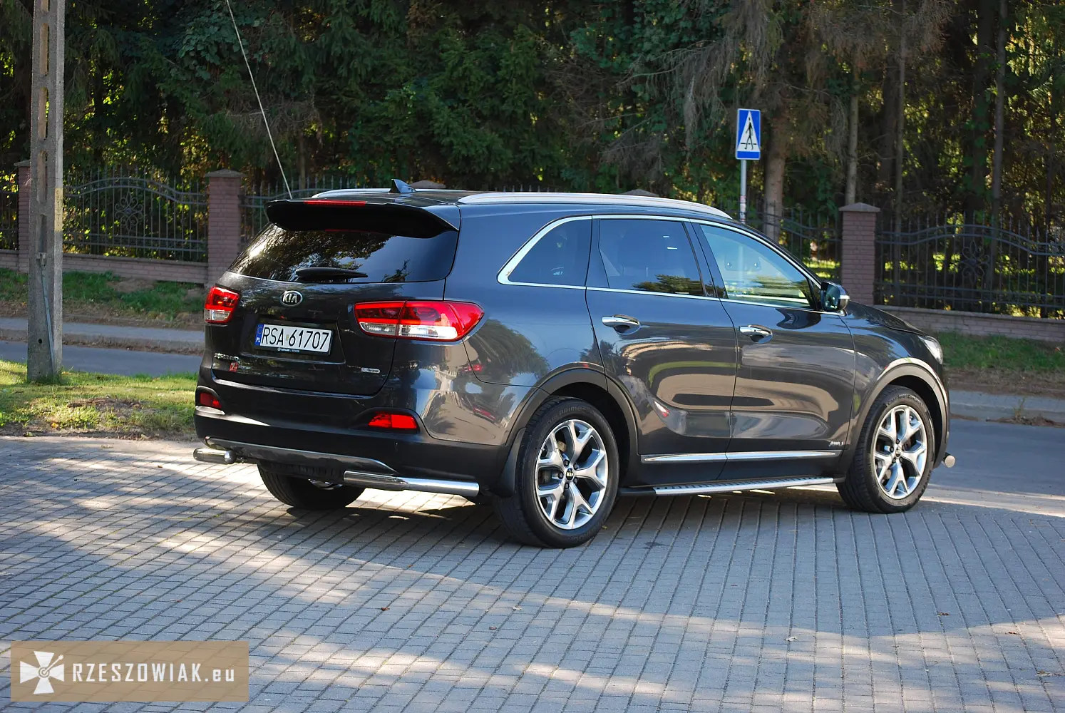Kia sorento 2.0 crdi (185 km) awd auto | salon polska | max wersja 7 miejsc | serwis aso - Zdjęcie 8 - WARSZAWIAK.EU