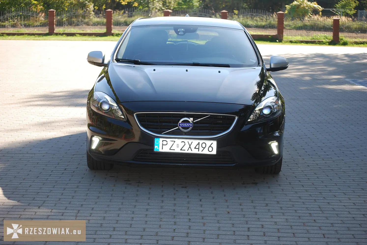 Volvo v40 II 2.0 d2 (120 km) | oryginalna wersja r-design - Zdjęcie 3 - WARSZAWIAK.EU