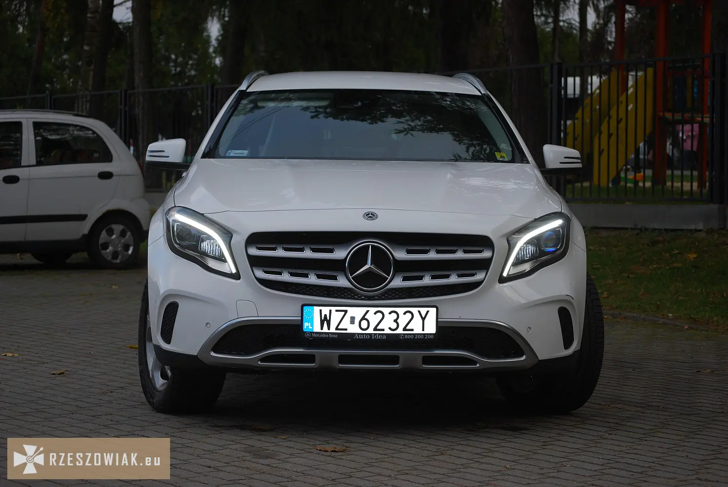 Mercedes-benz gla x156 1.6 | benzyna 156 km | automat | jasne wnętrze - Zdjęcie 2 - WARSZAWIAK.EU