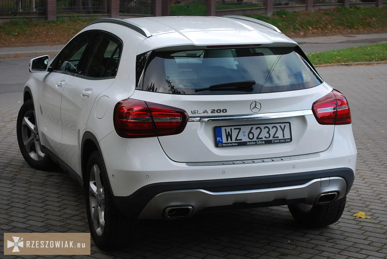 Mercedes-benz gla x156 1.6 | benzyna 156 km | automat | jasne wnętrze - Zdjęcie 10 - WARSZAWIAK.EU